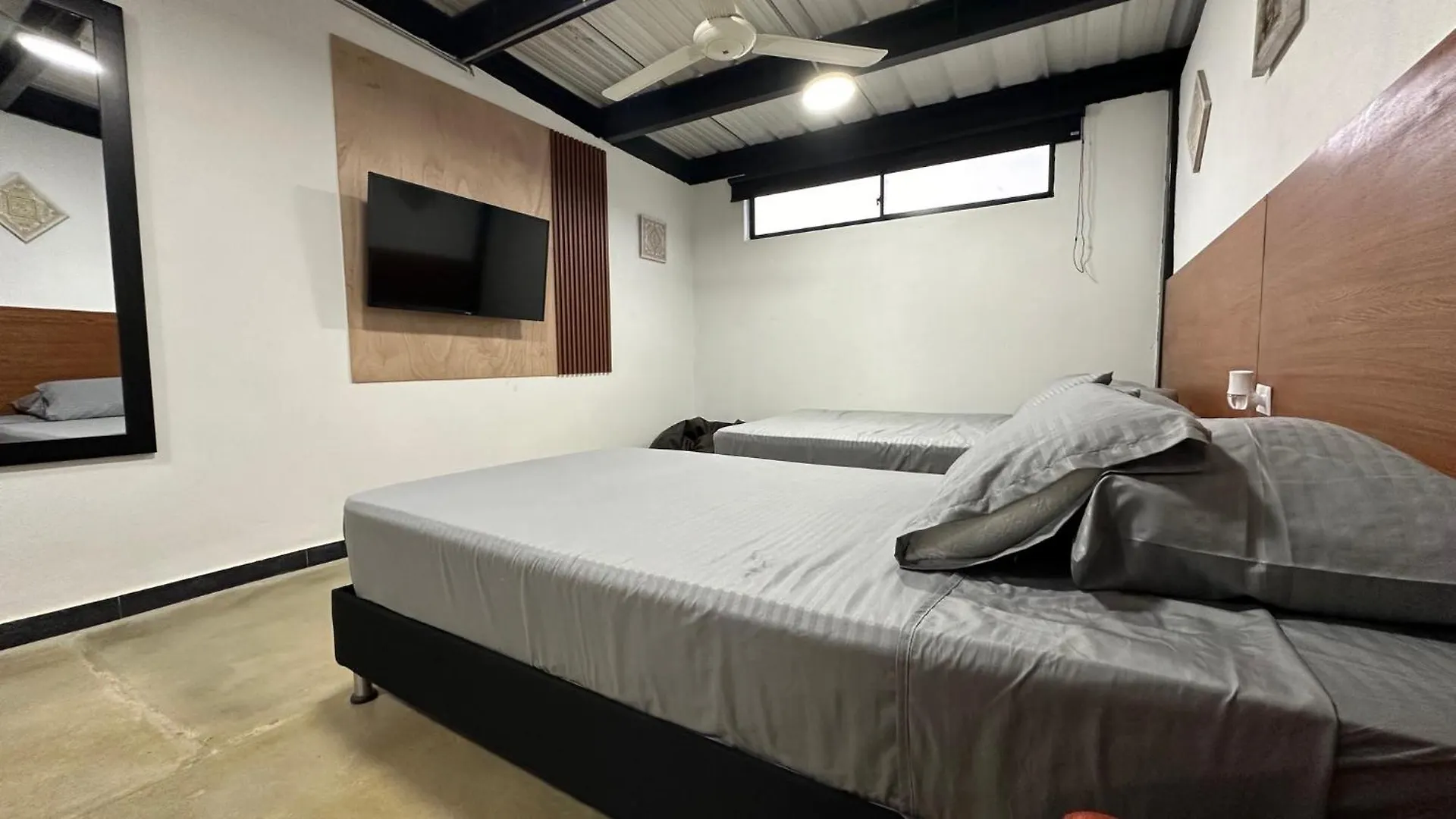 Malibu Loft Hotel Medellín 0*,  Colômbia